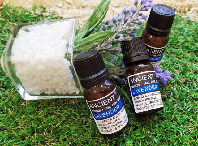 aceite-lavanda-para-masajes-y-aromaterapia Aceite Esencial de Lavanda