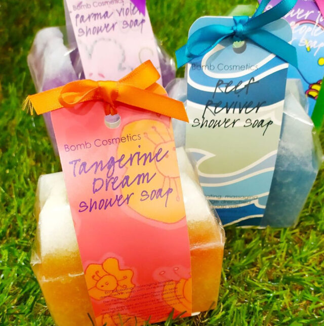 esponjas-con-jabon-aromatico-de-glicerina-natural Esponja con jabón aromático