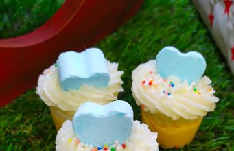 Mantecas para baño en forma de cupcake… ¡Huelen tan bien que dan ganas de comérselas! Manteca hidratante para la piel de Mamá Manuela