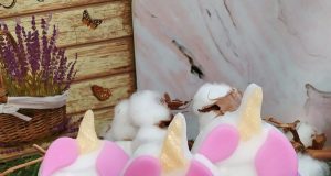 Jabón para manos con forma de unicornio