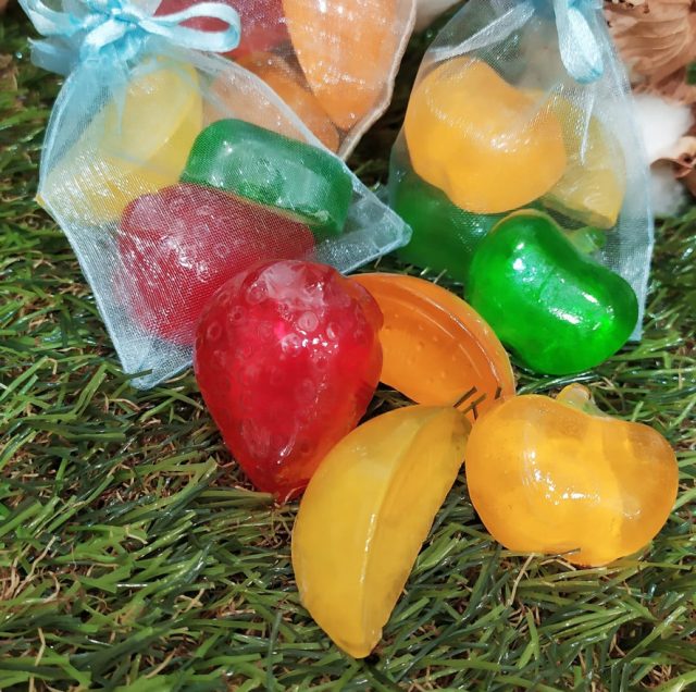 Jabones aromático con formas de frutas