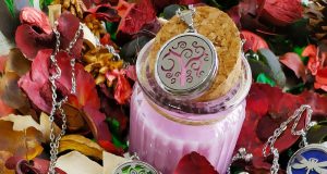 Collar difusor de aromas para mujer.