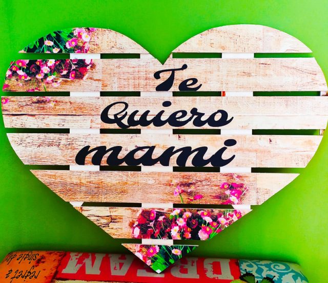 Feliz Día de la Madre.