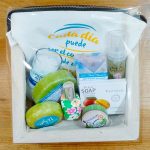 Cesto regalo para cuidado facial y corporal.