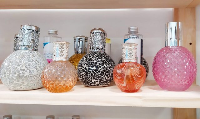 Lampara catalítica para aromatizar espacios.