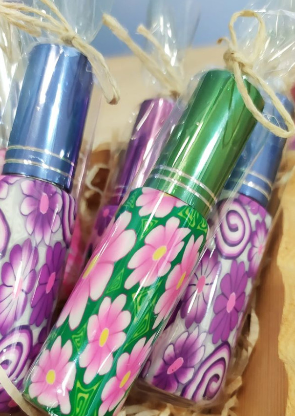 perfumero-de-flores-para-bolso Perfumero para llevar en el bolso o neceser.