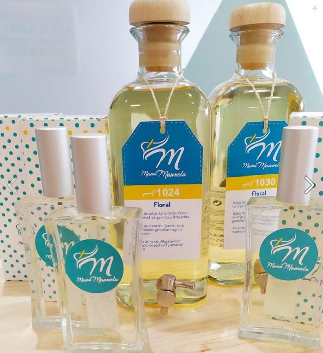 perfumes-florales-de-mujer Perfumes femeninos con aromas florales.