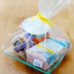 Cesto regalo para cuidado facial y corporal.